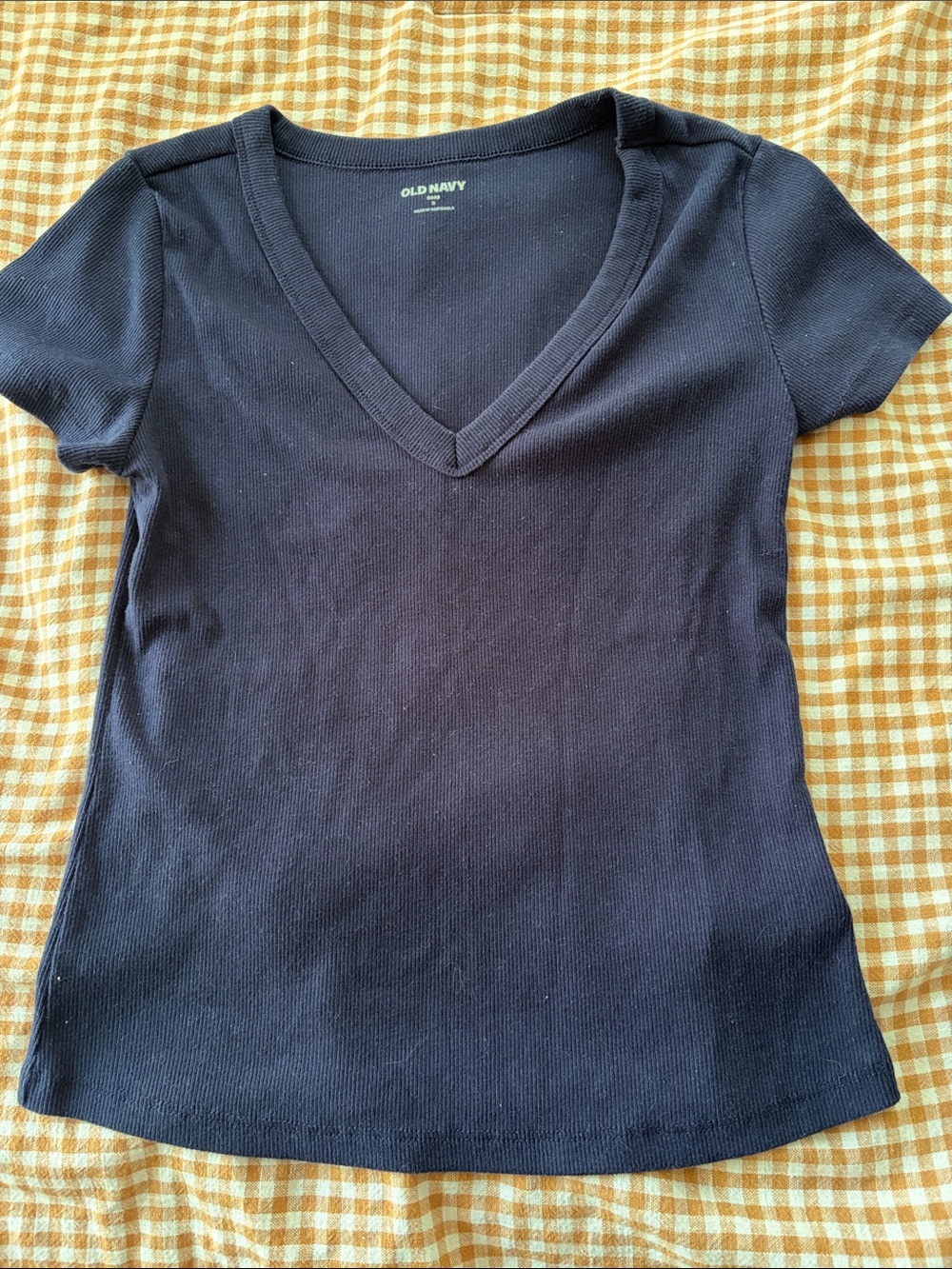 Old navy snug v neck t shirt